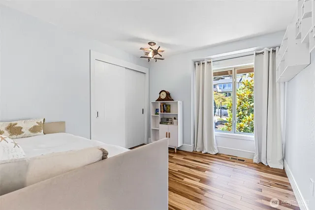 $1,999,000 | 2500 171 Avenue Southeast, Bellevue, WA 98008