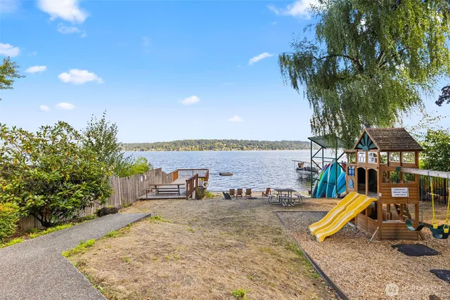 $1,999,000 | 2500 171 Avenue Southeast, Bellevue, WA 98008