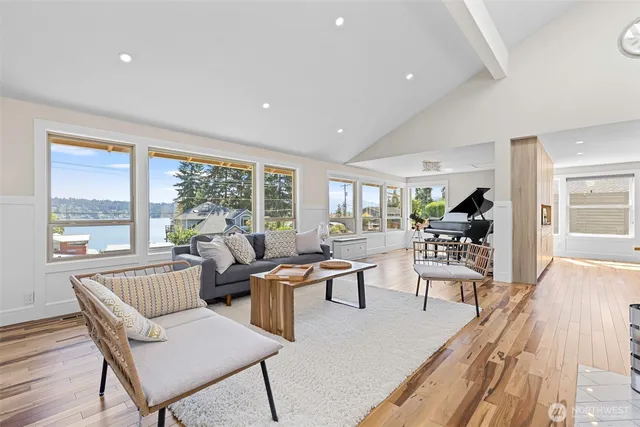 $1,999,000 | 2500 171 Avenue Southeast, Bellevue, WA 98008