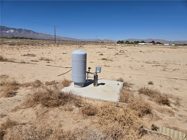 $190,000 | 35690 Cambria Road, Lucerne Valley, CA 92356