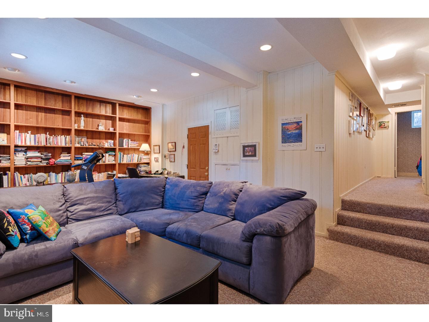2752 South Kent Road Broomall, PA 19008 - Photo 12 of 25 Family Room