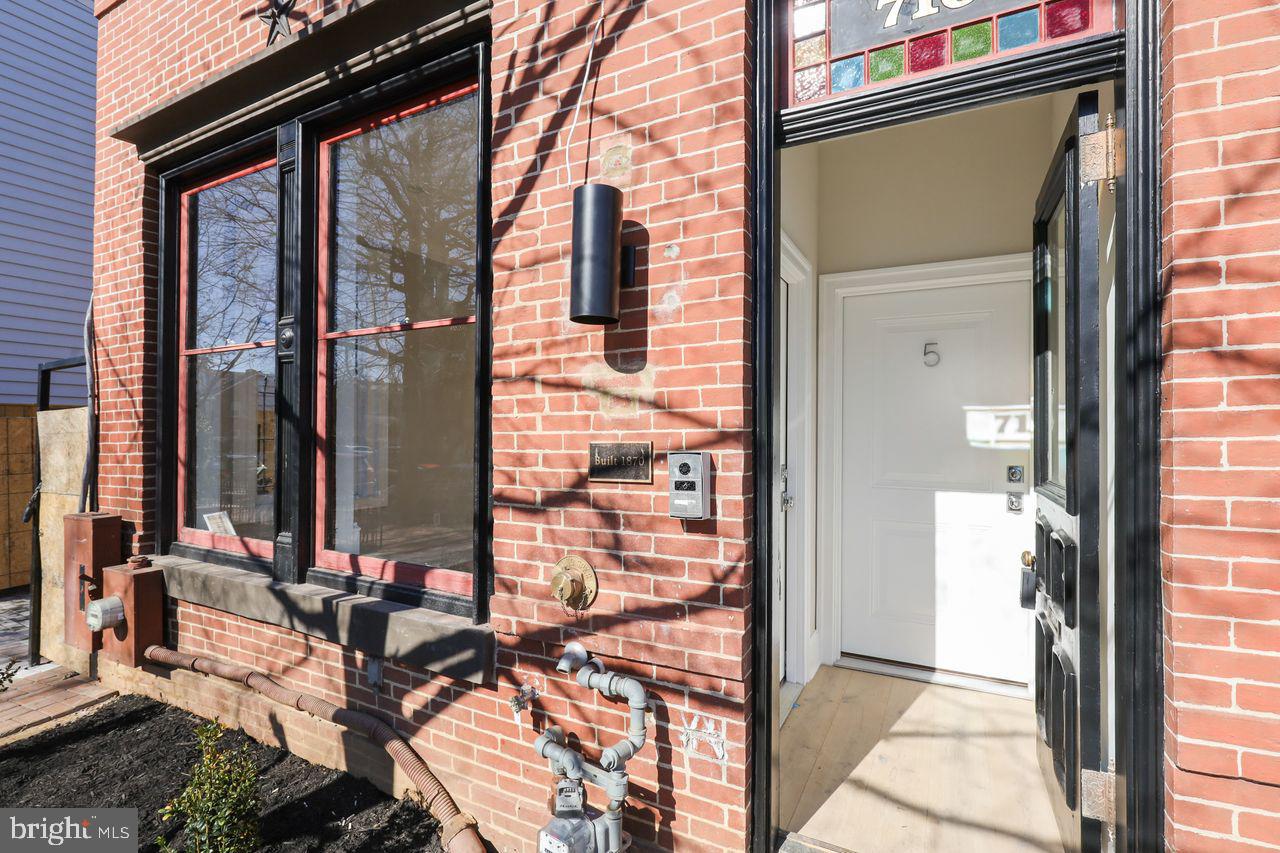 710 E Street Southeast, Unit 3 Washington, DC 20003 - Photo 5 of 7