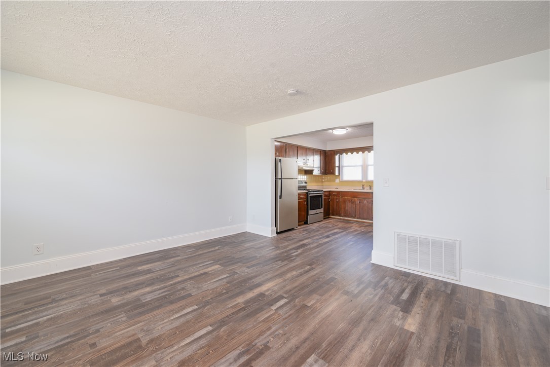 2359 Sanitarium Road Lakemore, OH 44250 - Photo 19 of 29 Unit A (downstairs)