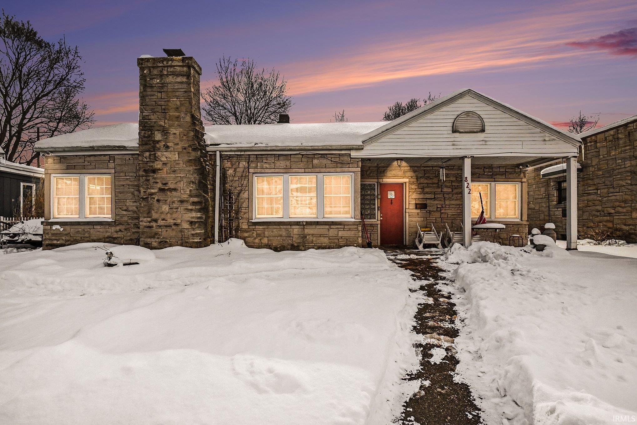 822 East Woodside Street South Bend, IN 46614 - Photo 1 of 16