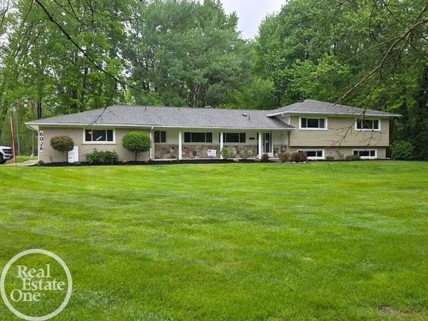 $659,699 | 6026 Via Toscana Street, Troy, MI 48085