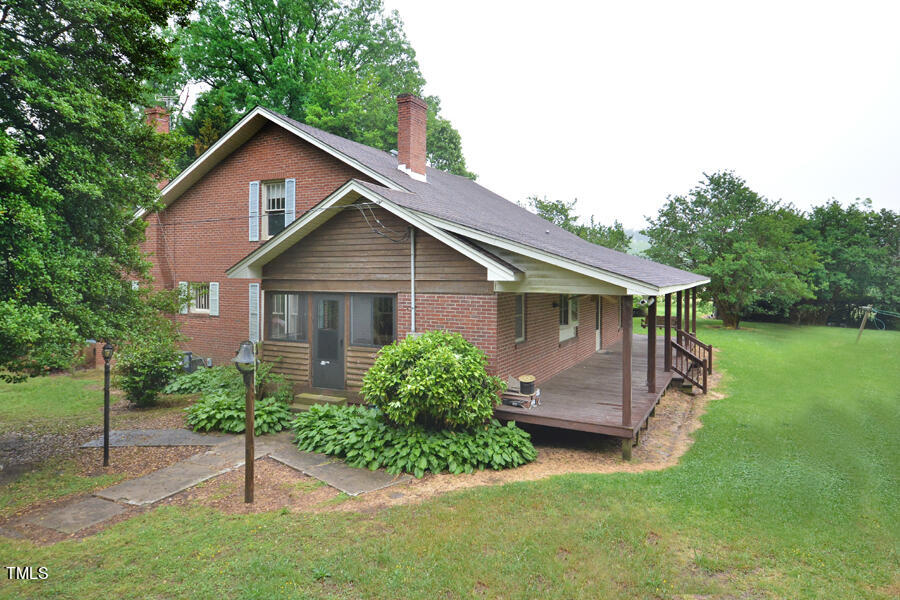 7689 Cornwall Road Oxford, NC 27565 - Photo 2 of 55 DSC_6758