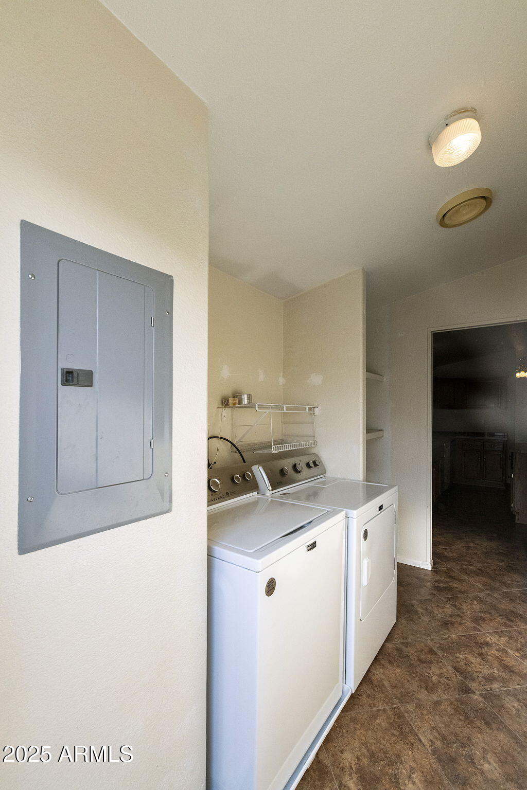3700 South Tomahawk Road, Unit 80 Apache Junction, AZ 85119 - Photo 19 of 41 a kitchen with a stove and a microwave