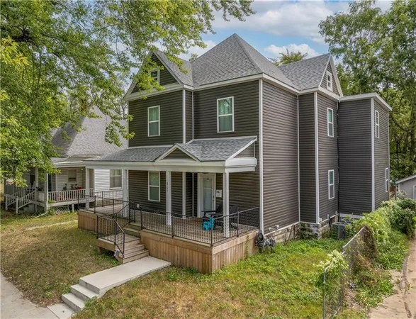 $279,500 | 807 West 7th Street, Sedalia, MO 65301