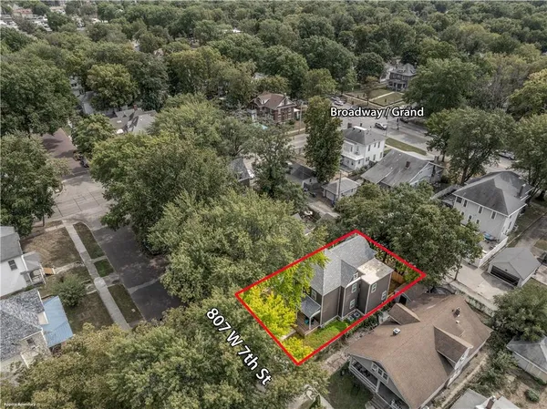 $279,500 | 807 West 7th Street, Sedalia, MO 65301