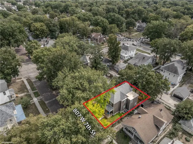 $285,000 | 807 West 7th Street, Sedalia, MO 65301