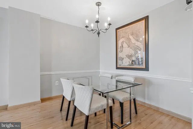 $340,000 | 801 North Pitt Street, Unit 1006, Alexandria, VA 22314