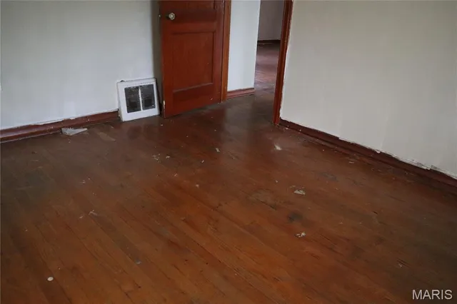 $62,500 | 3064 Alby Street, Alton, IL 62002