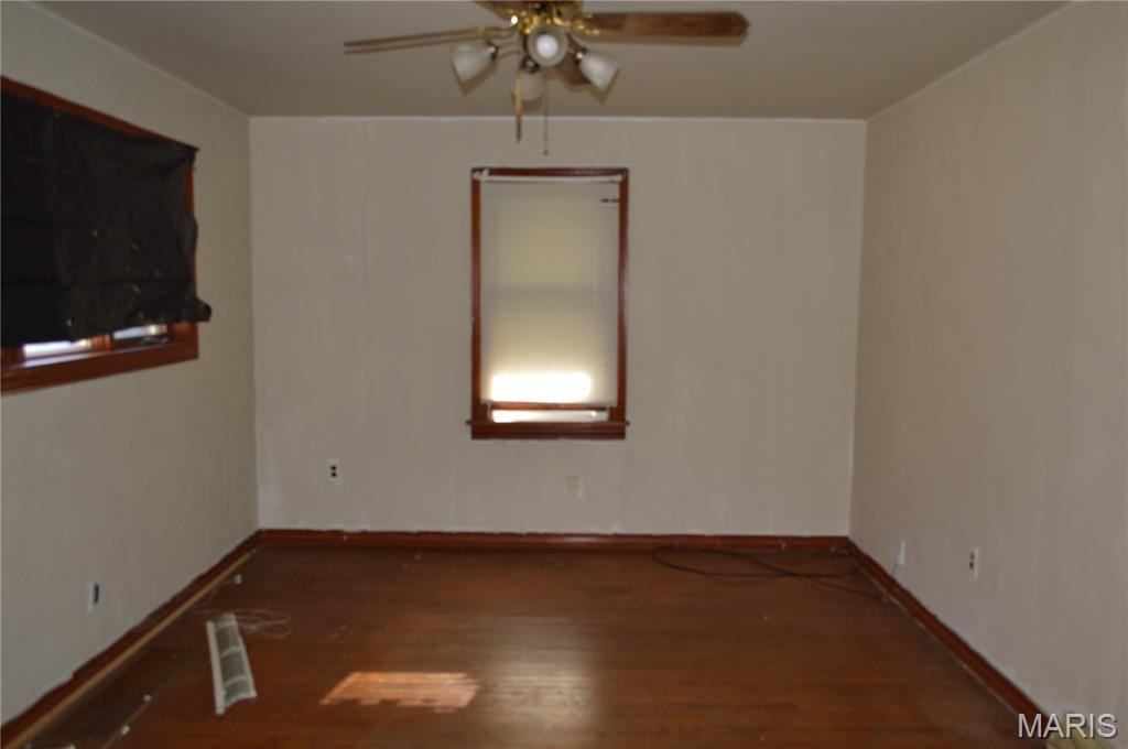 3064 Alby Street Alton, IL 62002 - Photo 6 of 26