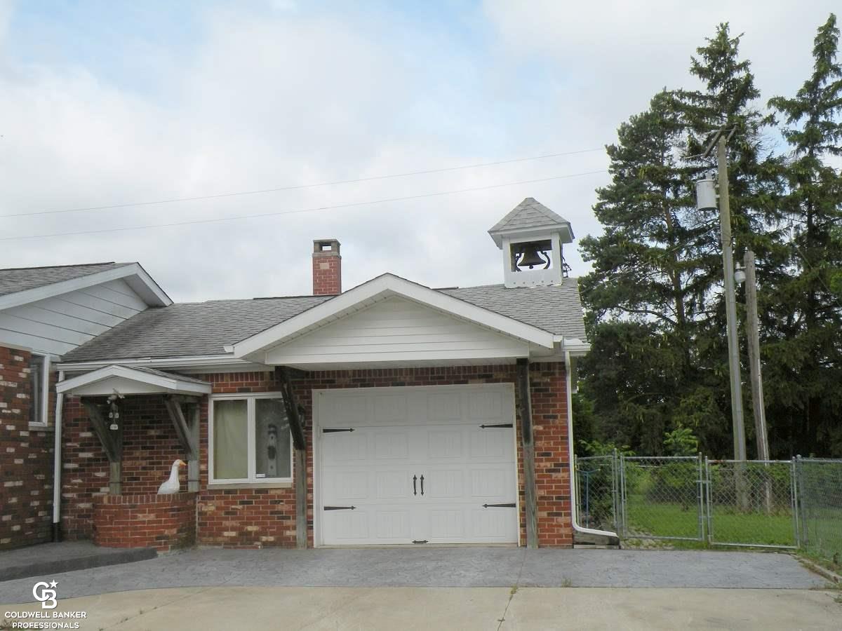 10216 Foley Road Avoca, MI 48006 - Photo 4 of 40 31324133-3.JPG