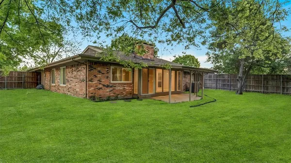 $3,100 | 908 Firestone Lane, Richardson, TX 75080