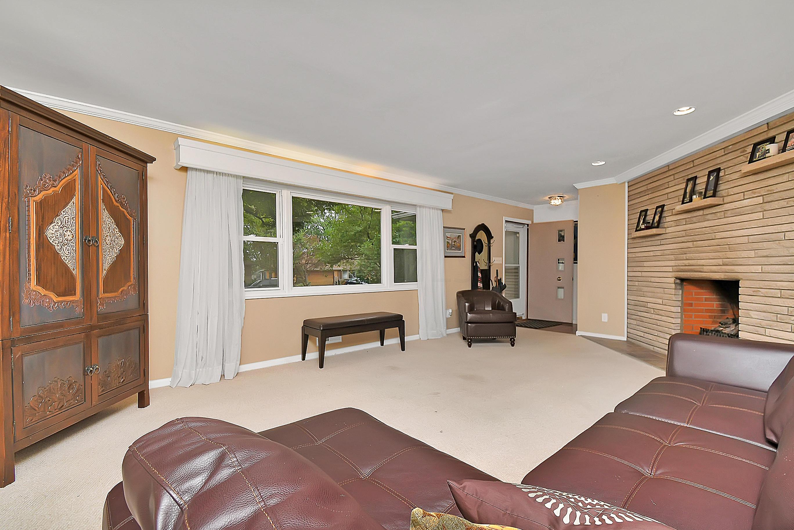3841 Mountview Road Columbus, OH 43220 - Photo 5 of 33