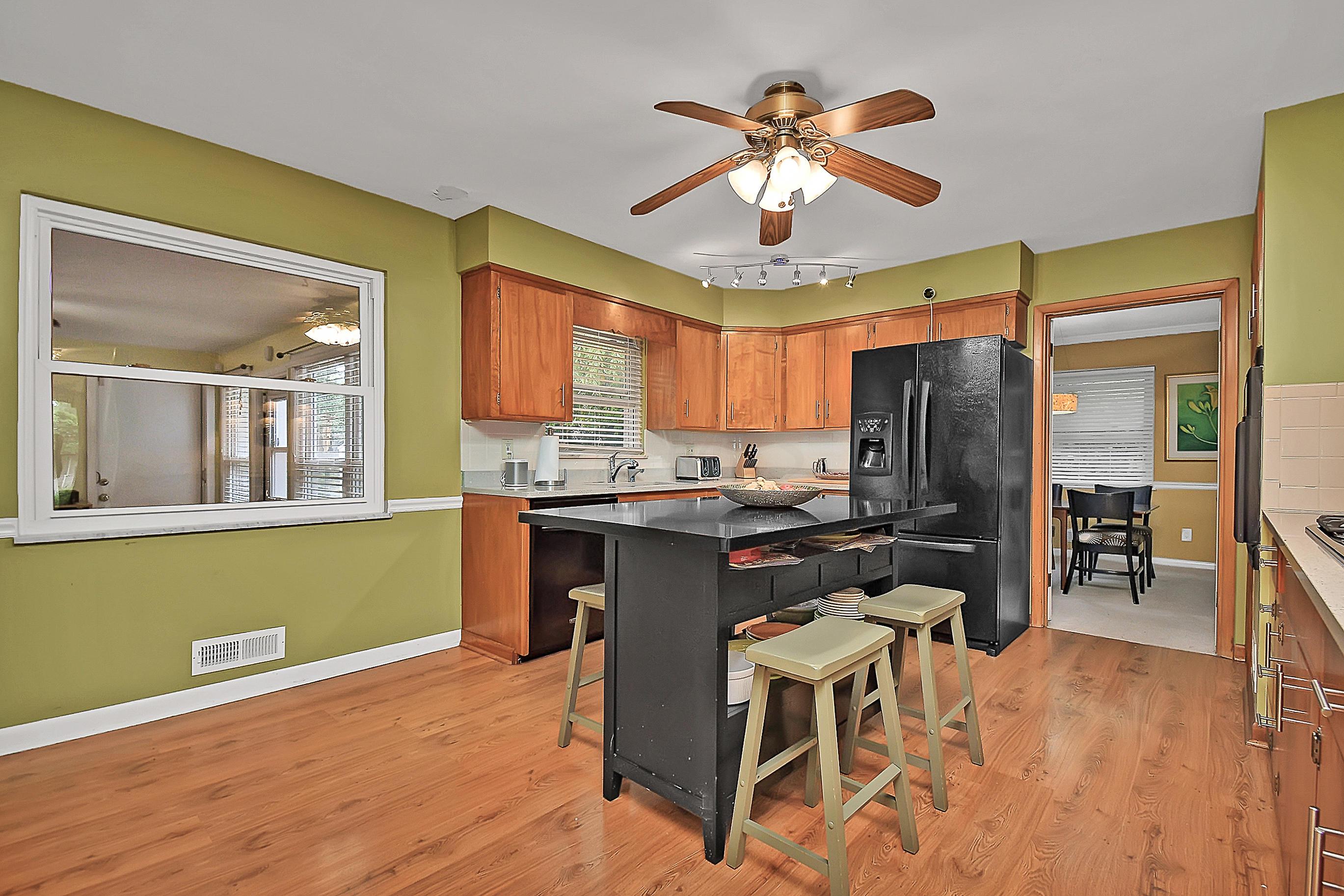 3841 Mountview Road Columbus, OH 43220 - Photo 8 of 33