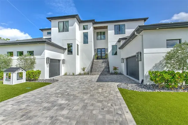 $3,750,000 | 4815 West Sunset Boulevard, Tampa, FL 33629