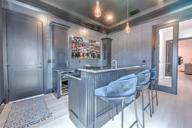 $3,750,000 | 4815 West Sunset Boulevard, Tampa, FL 33629