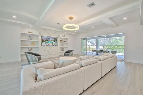 $3,800,000 | 4815 West Sunset Boulevard, Tampa, FL 33629