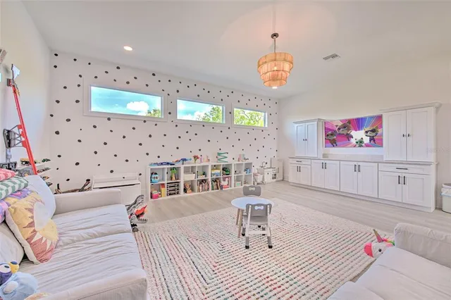 $3,750,000 | 4815 West Sunset Boulevard, Tampa, FL 33629