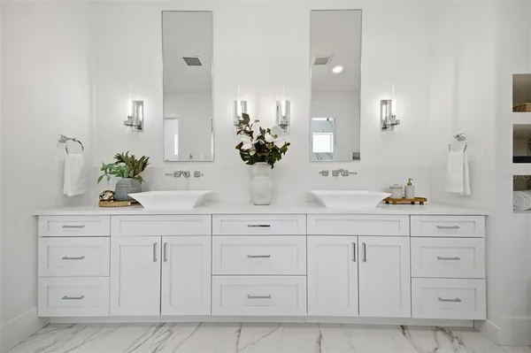 $3,599,999 | 4815 West Sunset Boulevard, Tampa, FL 33629