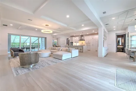 $3,800,000 | 4815 West Sunset Boulevard, Tampa, FL 33629