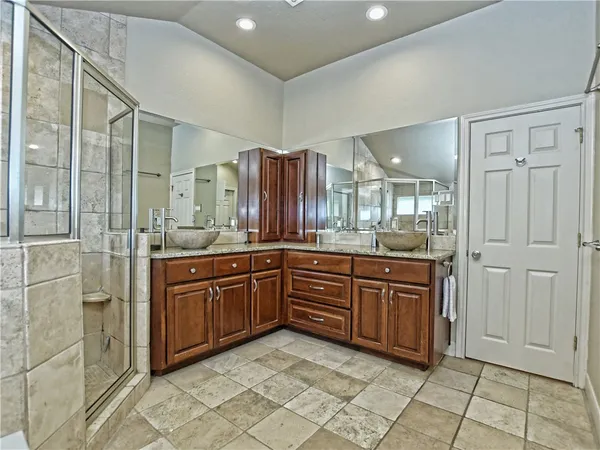 $3,595 | 8123 Forest Mesa Drive, Austin, TX 78759