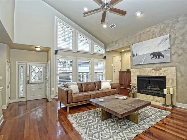 $3,595 | 8123 Forest Mesa Drive, Austin, TX 78759