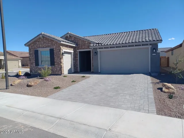 $2,500 | 19239 North 270th Avenue, Buckeye, AZ 85396