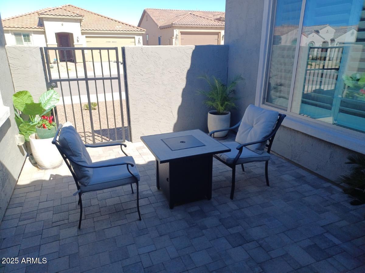 19239 North 270th Avenue Buckeye, AZ 85396 - Photo 5 of 21 Resized_20240304_111842_1136585090797206