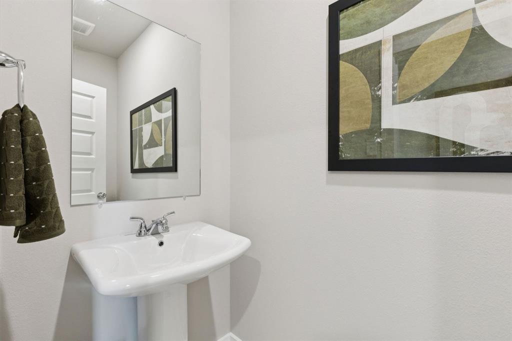 1855 Balfour Bend Forney, TX 75126 - Photo 23 of 28 Bathroom in the Magnolia home plan by Trophy Signature Homes – REPRESENTATIVE PHOTO