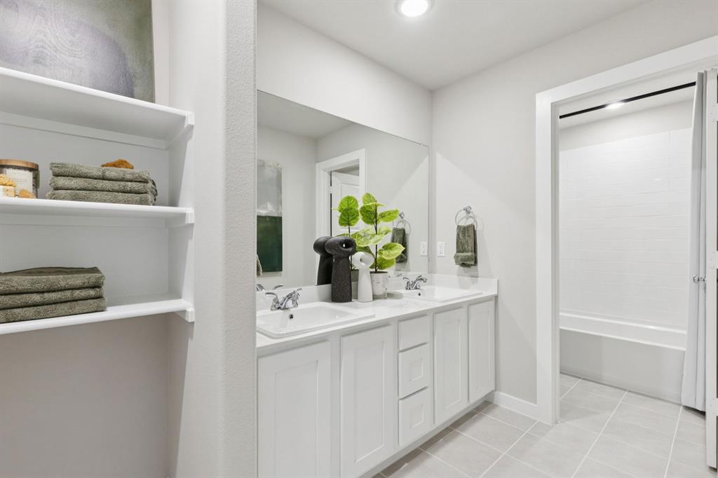 1855 Balfour Bend Forney, TX 75126 - Photo 24 of 28 Bathroom in the Magnolia home plan by Trophy Signature Homes – REPRESENTATIVE PHOTO