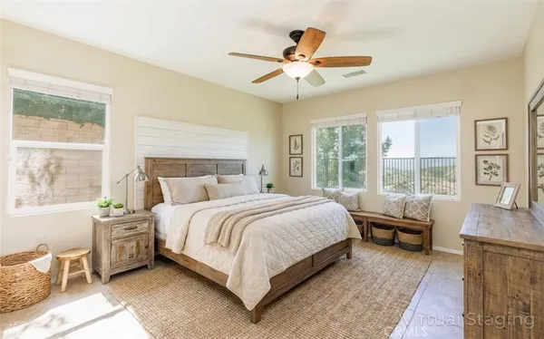 $960,000 | 19122 Graham Lane, Saugus, CA 91350