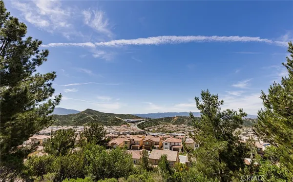 $960,000 | 19122 Graham Lane, Saugus, CA 91350