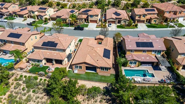 $960,000 | 19122 Graham Lane, Saugus, CA 91350