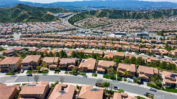 $960,000 | 19122 Graham Lane, Saugus, CA 91350