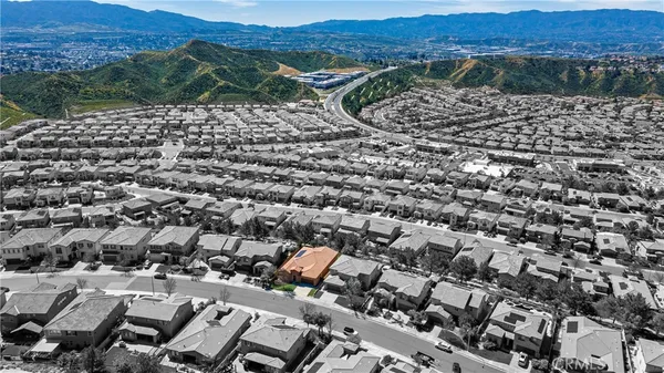 $960,000 | 19122 Graham Lane, Saugus, CA 91350