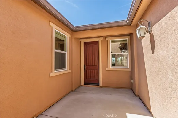 $960,000 | 19122 Graham Lane, Saugus, CA 91350