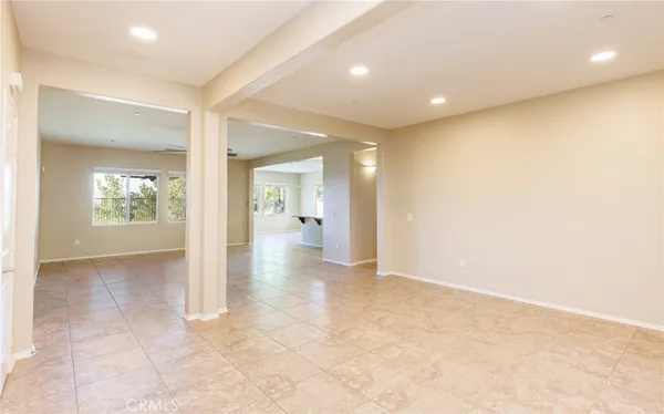 $960,000 | 19122 Graham Lane, Saugus, CA 91350