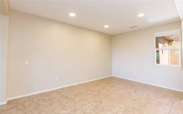 $960,000 | 19122 Graham Lane, Saugus, CA 91350