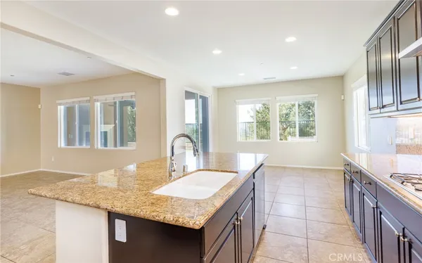 $960,000 | 19122 Graham Lane, Saugus, CA 91350