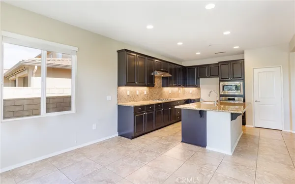 $960,000 | 19122 Graham Lane, Saugus, CA 91350