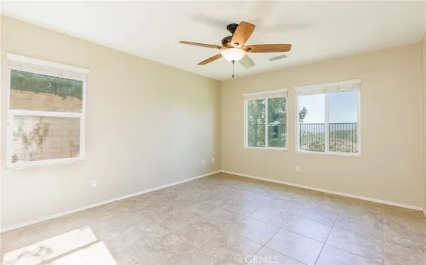 $960,000 | 19122 Graham Lane, Saugus, CA 91350