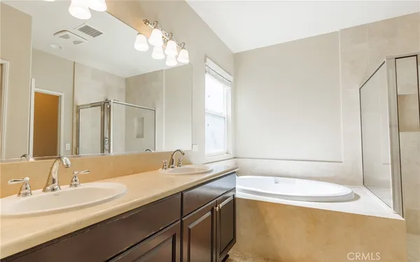 $960,000 | 19122 Graham Lane, Saugus, CA 91350