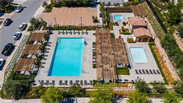 $960,000 | 19122 Graham Lane, Saugus, CA 91350