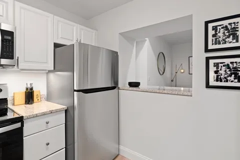 $3,550 | 65 Glen Road, Unit H2, Brookline, MA 02445