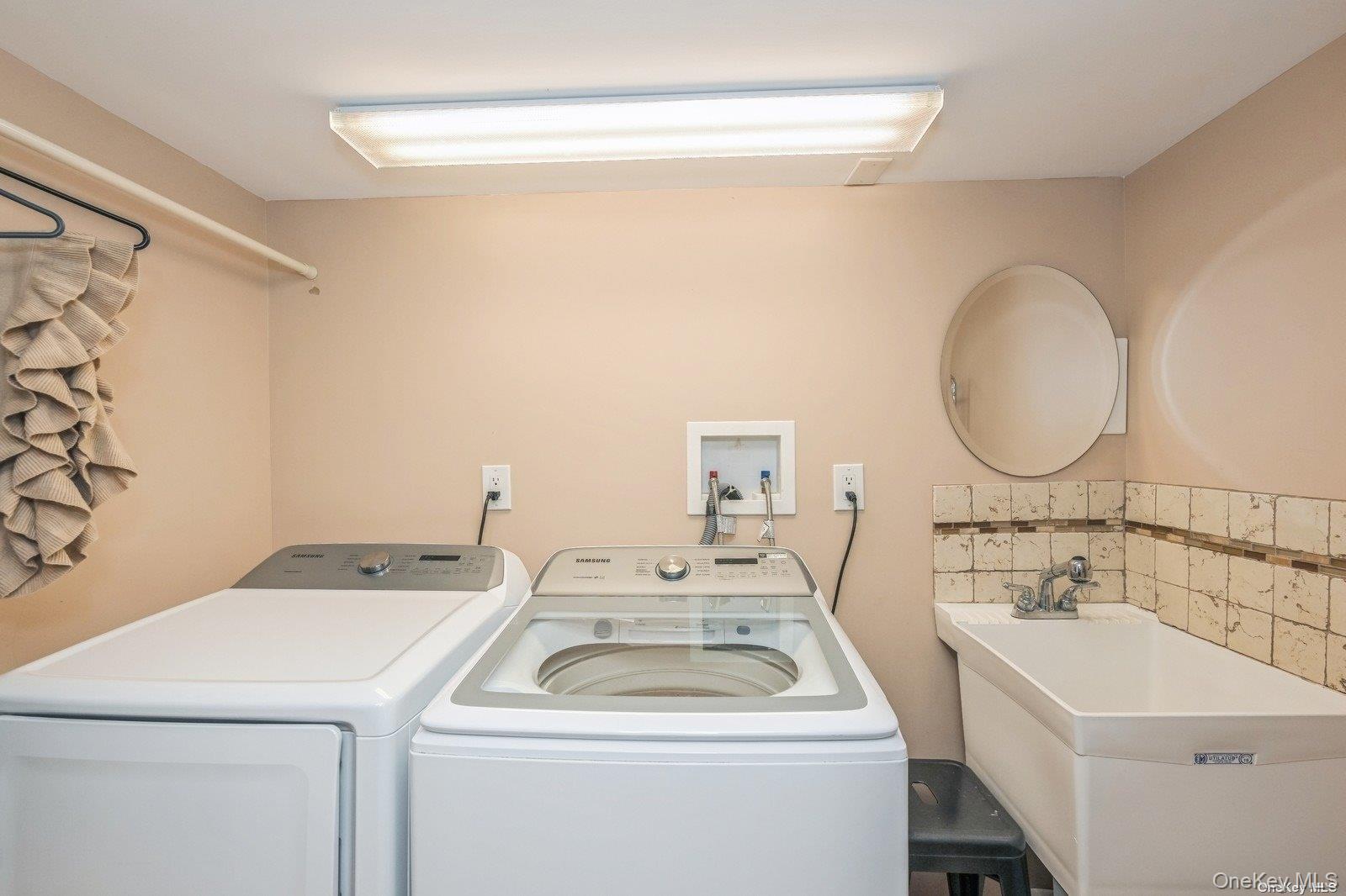 41 Eaton Road Syosset, NY 11791 - Photo 13 of 29