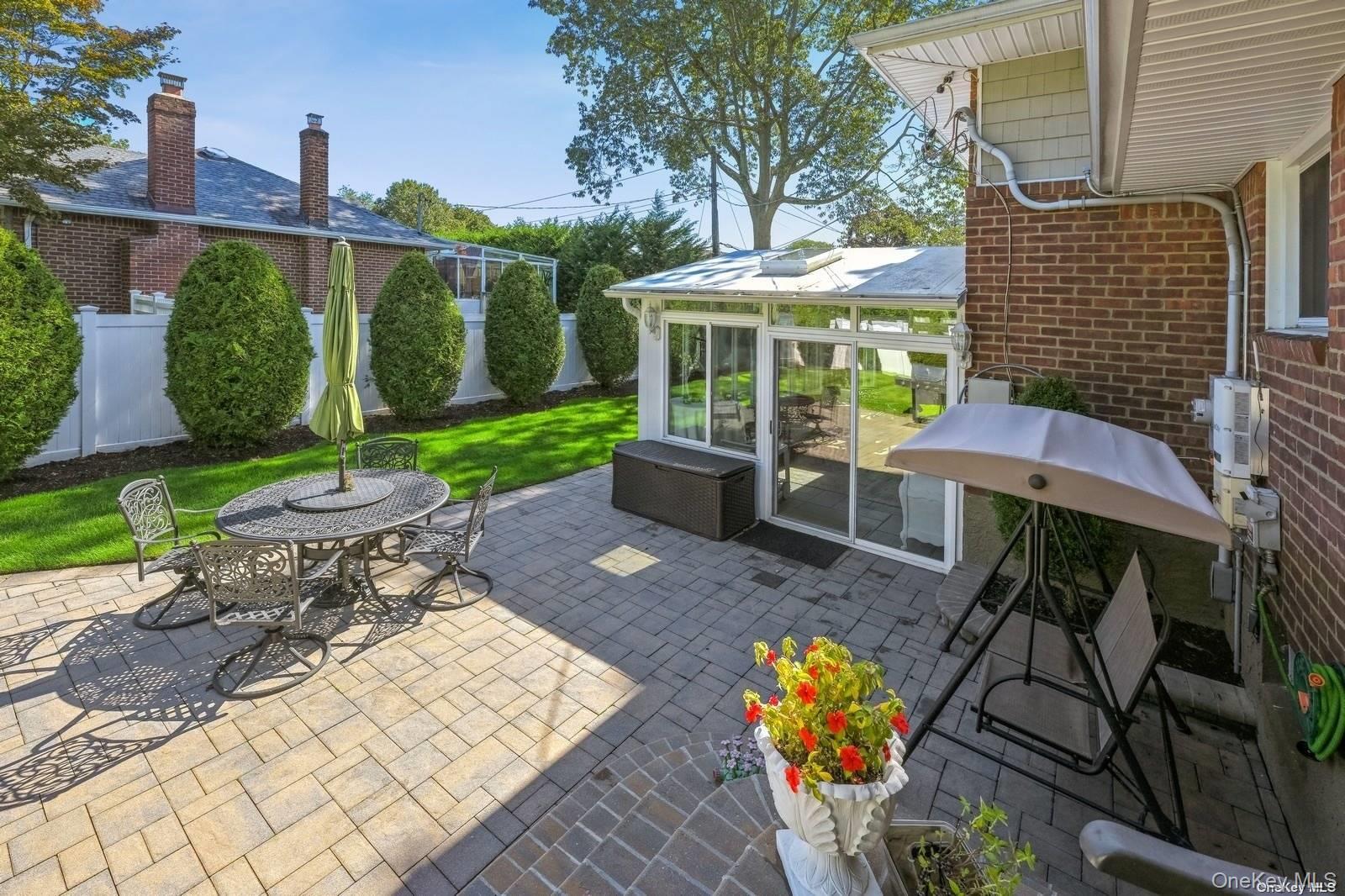 41 Eaton Road Syosset, NY 11791 - Photo 28 of 29