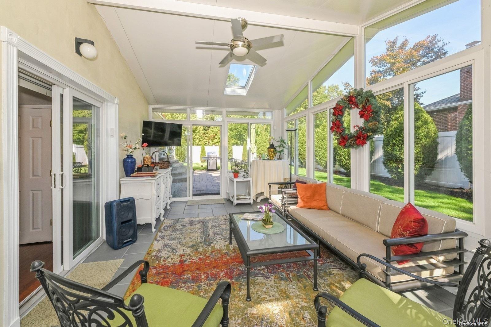 41 Eaton Road Syosset, NY 11791 - Photo 10 of 29
